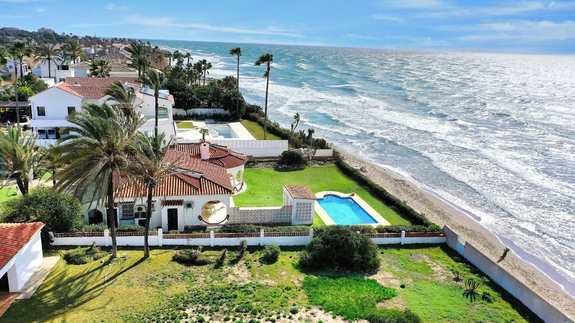 1100 Marbella Beachfront First Line