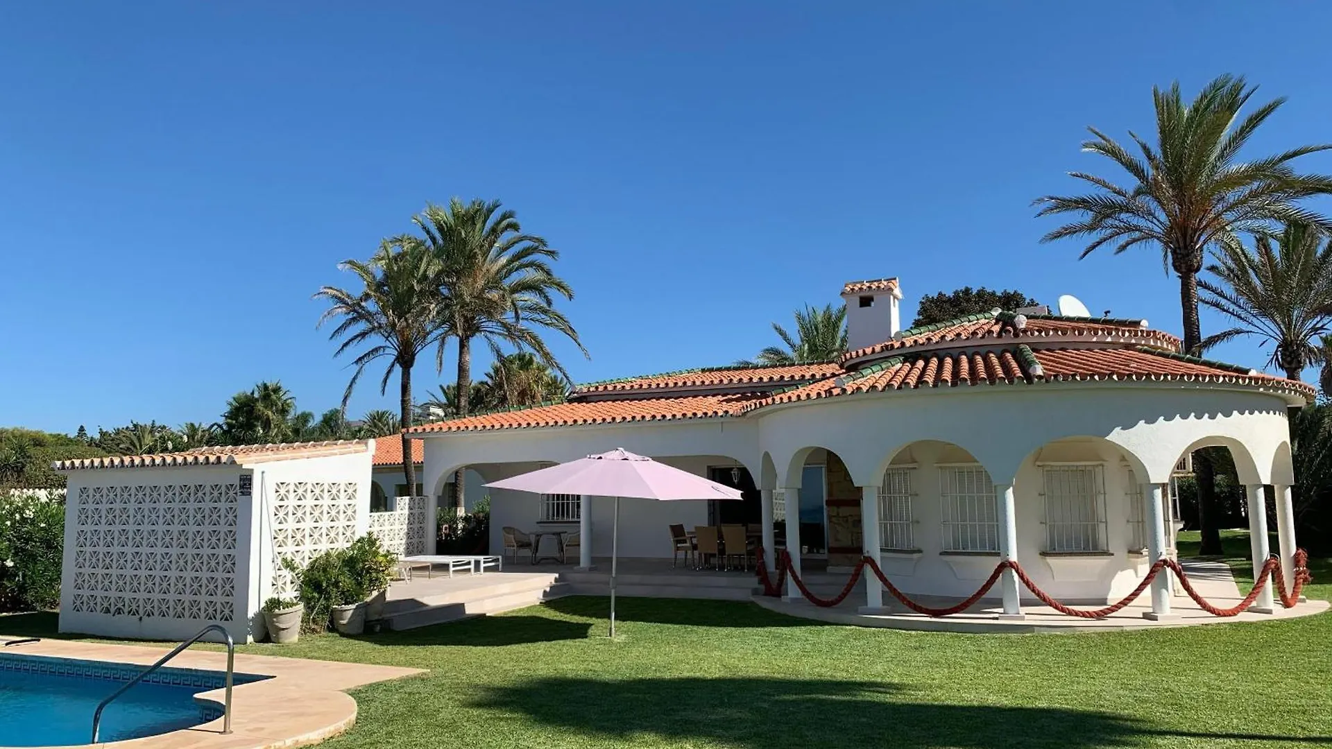 Villa 1100 Marbella Beachfront First Line