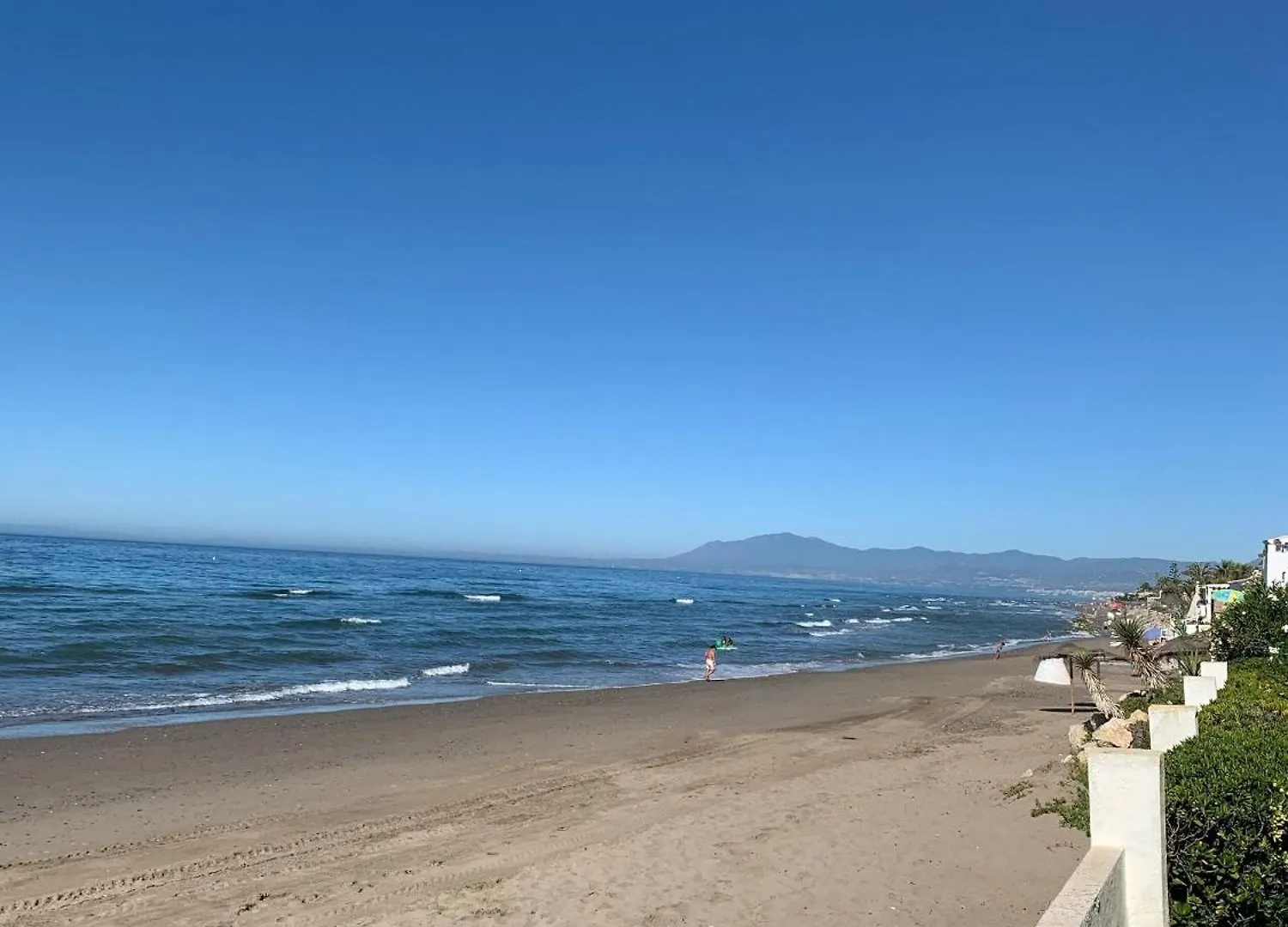 1100 Marbella Beachfront First Line 0*,
