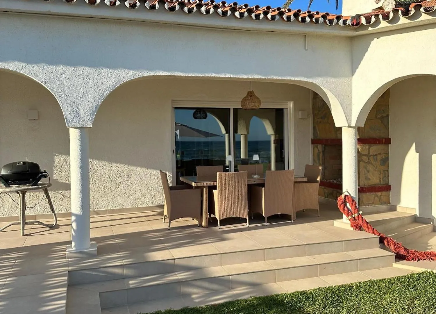 1100 Marbella Beachfront First Line Villa